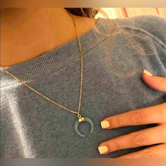 “Jade Horn” Green Tusk Upside Down Crescent Half Moon Wishbone Good Luck Pendant - Picture 11 of 14